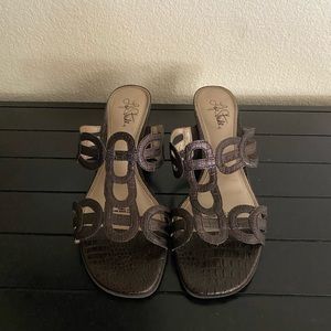 Life Stride Open Toe Heeled Slides